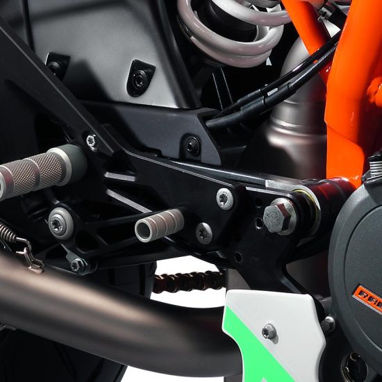 Footpegs system